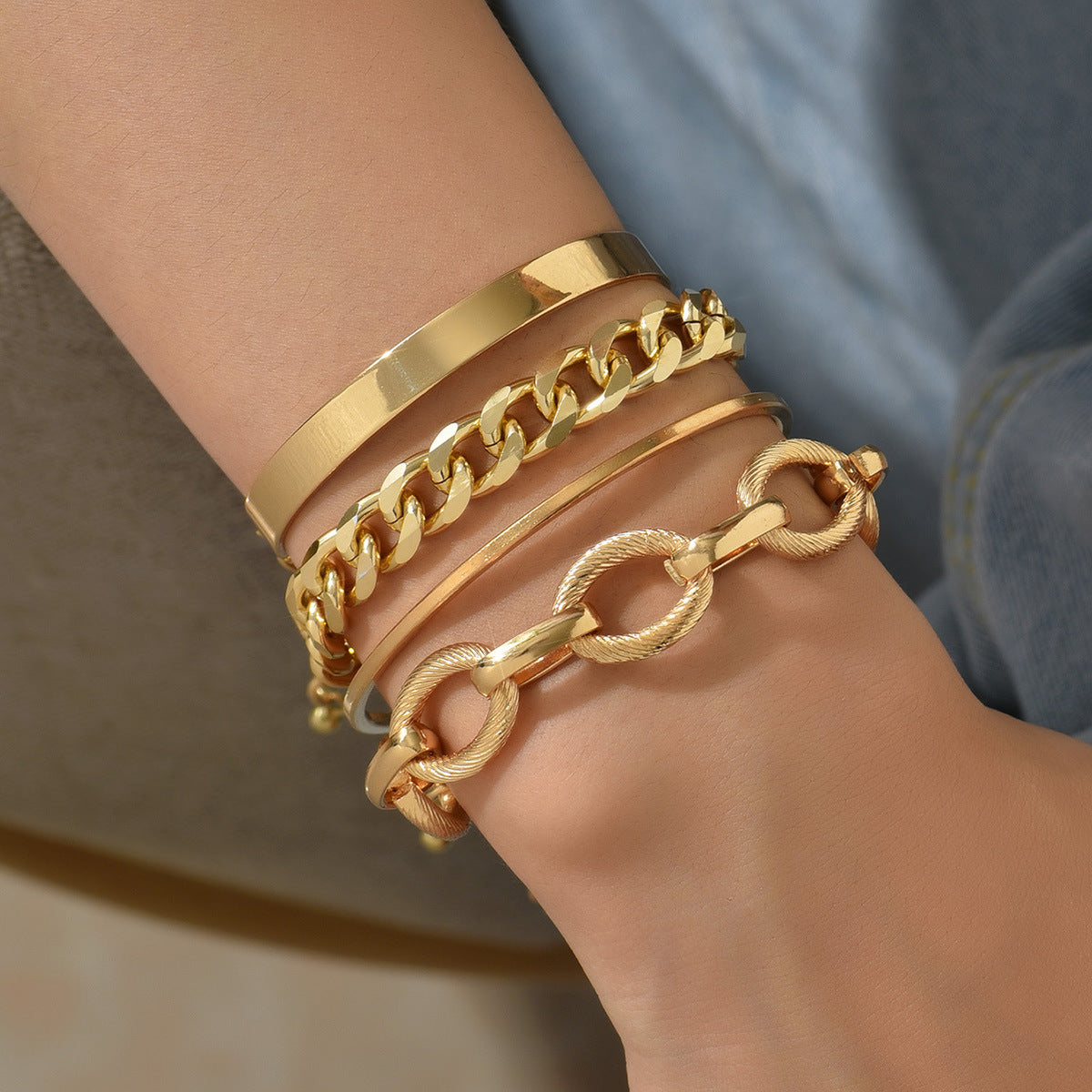 Fashion Metal Alloy Snake Chain Buckle Simple Bracelet