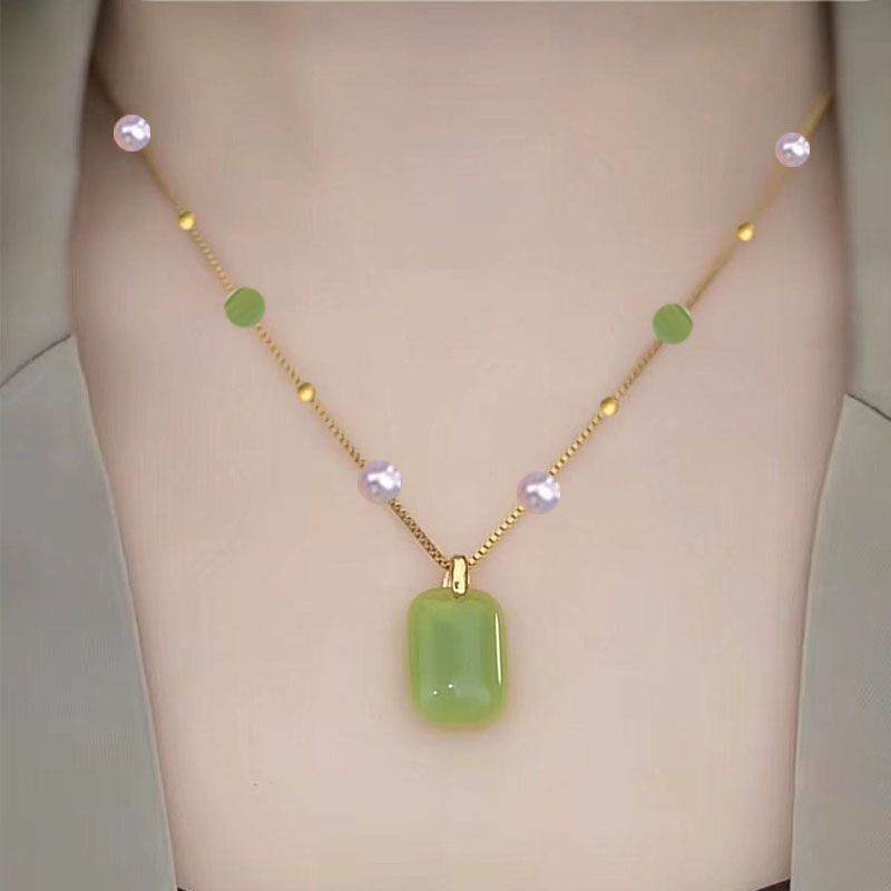 Jade Bamboo Graceful Fashionable Personalized Clothing Necklaces