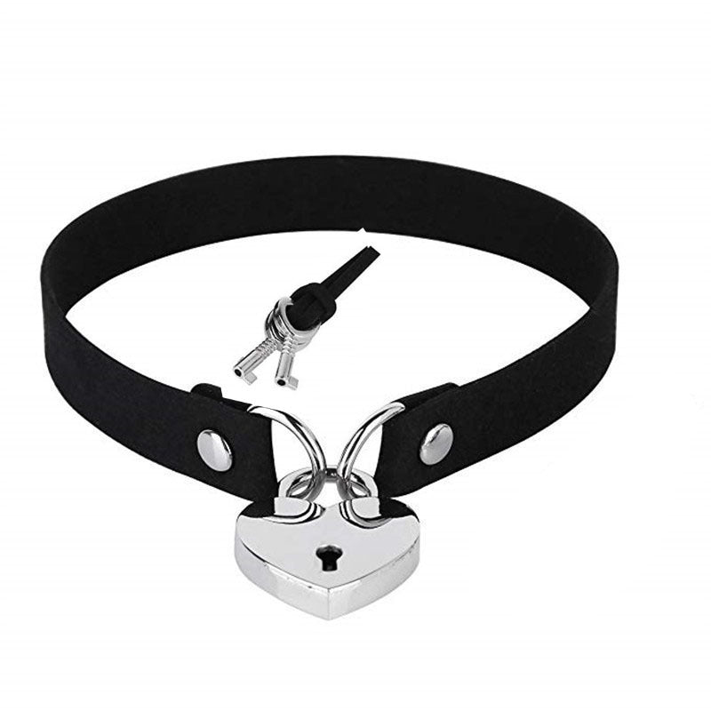 Simple Punk Sexy Bound Peach Heart Lock Necklaces