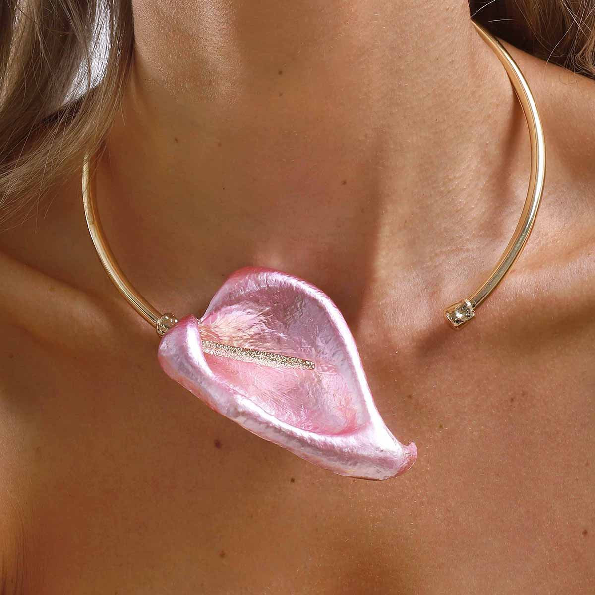 Women's Poplar Leaves Three-dimensional Metal Style Mild Luxury Retro Niche High-grade Necklaces