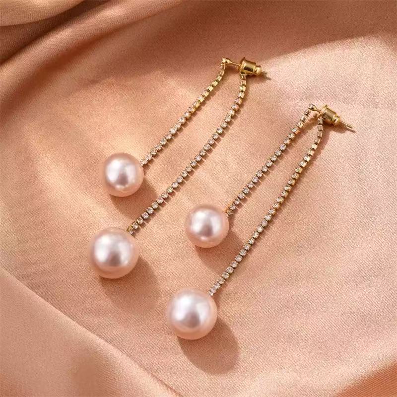 Fashion Trend Rhinestone Tassel Pearl Temperament Wild Face Slimming Earrings
