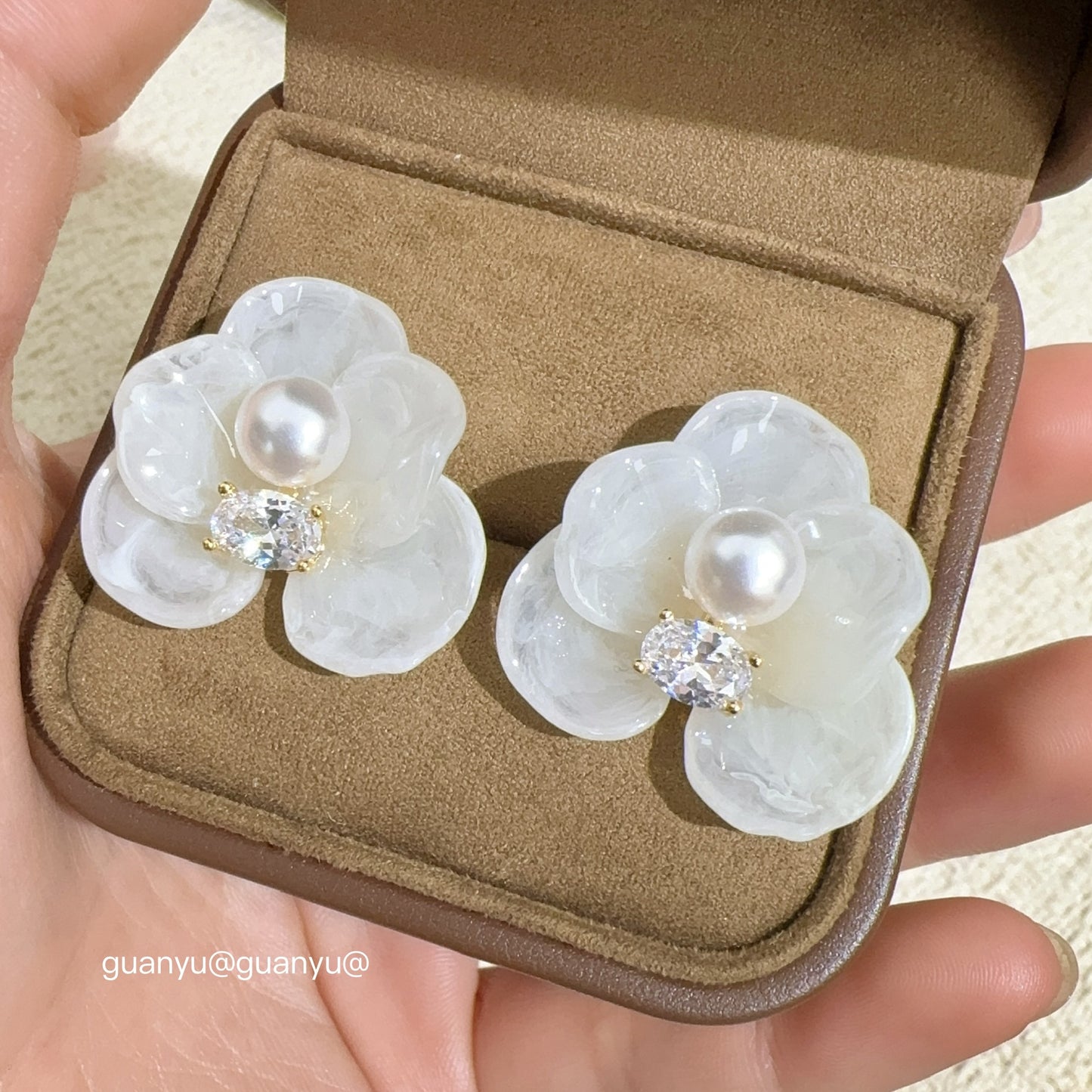 Women's Five Petal Flower For Affordable Luxury Fashion Exquisite Sweet Style Earrings