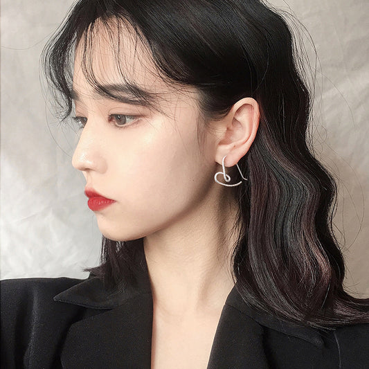 Women's Gu Designer Model Heart-shaped High Profile Large Personality Hollow Earrings