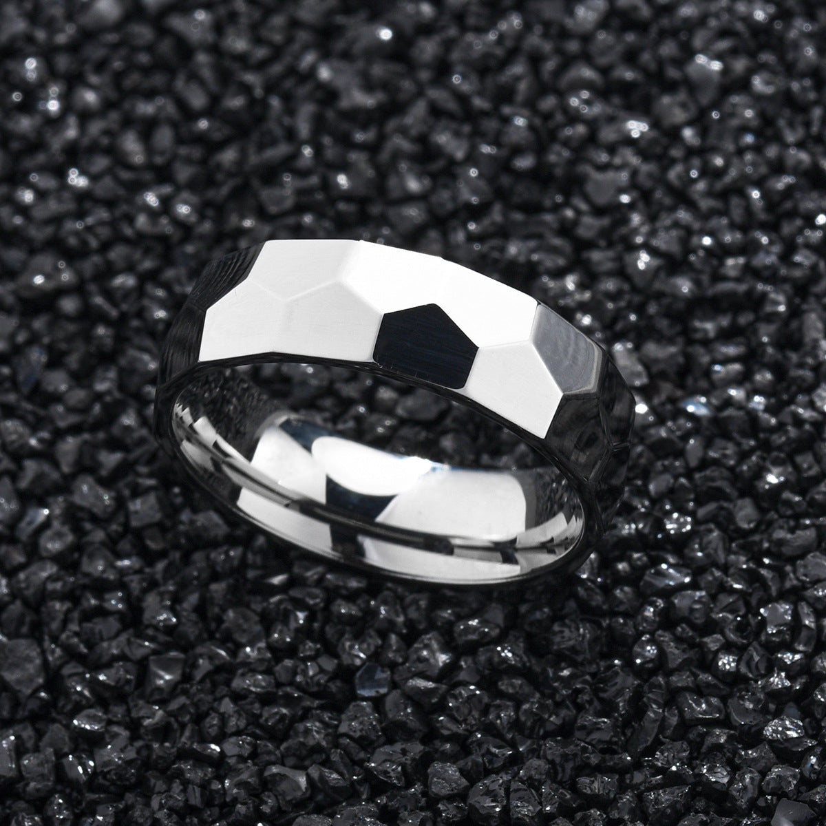 Steel Personality Pieces Of Flowers Irregular Grinding Surface Lozenge Ring