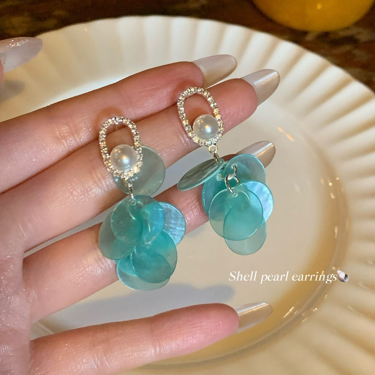 Women's French Elegant Light Luxury High-grade Sweet Fashion Vacation Rings