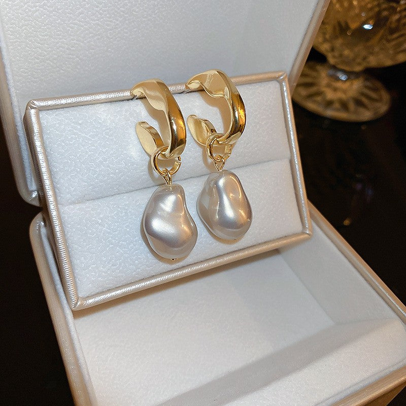 Fashion High-grade Zircon Pearl French Minority Retro Earrings