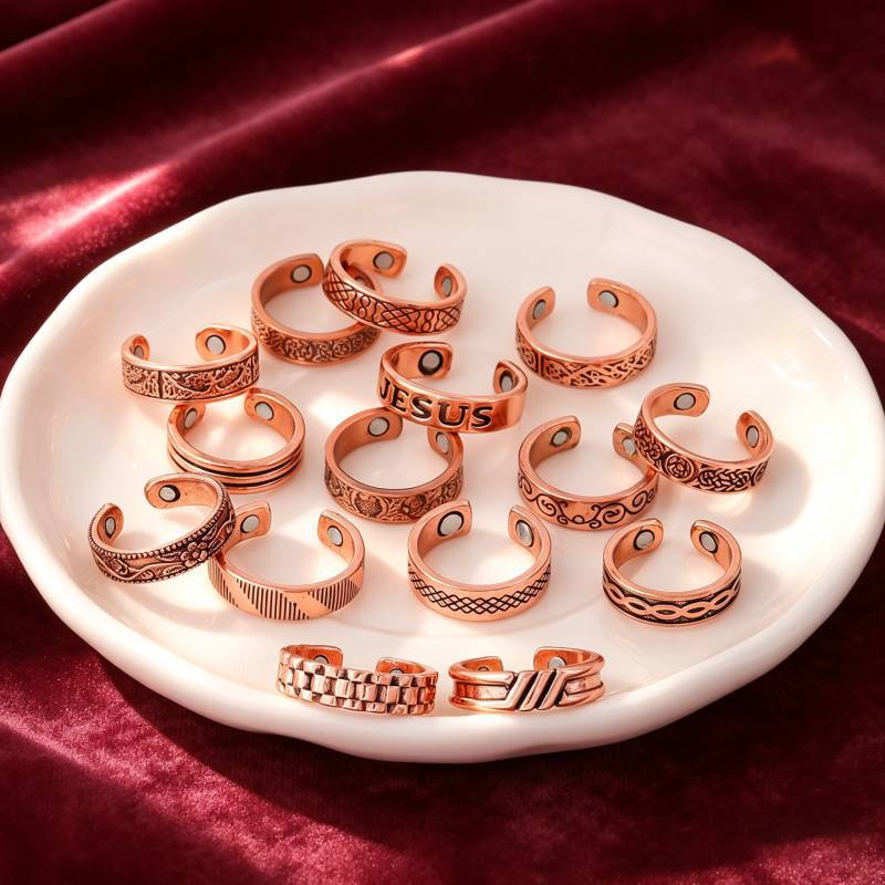 Bronze Creative Pattern Magnet Retro Fashion High Sense Ring