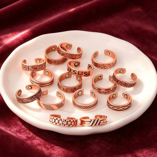 Bronze Creative Pattern Magnet Retro Fashion High Sense Ring