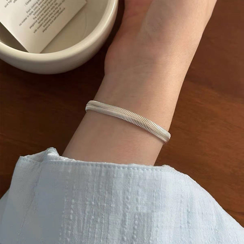 Women's Exquisite Sterling Sier Snake Bones Chain Ball Stitching Asymmetric Light Bracelet