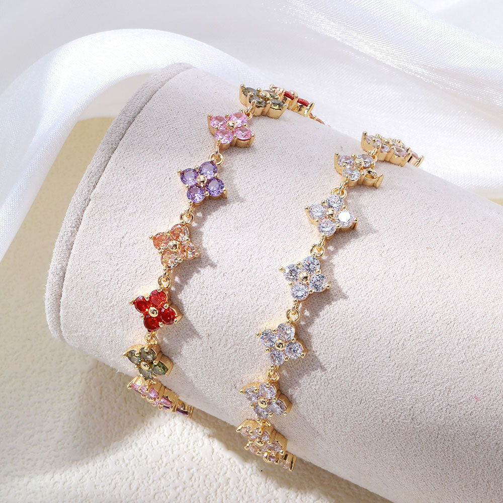 Women's Clover Light Luxury Exquisite High-grade Retro Fashion Jewelry Set