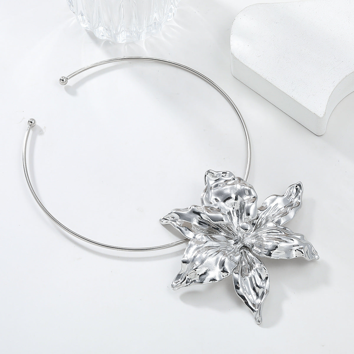 Women's Summer Alloy Flower Hip Hop Trendy Beautiful Necklaces