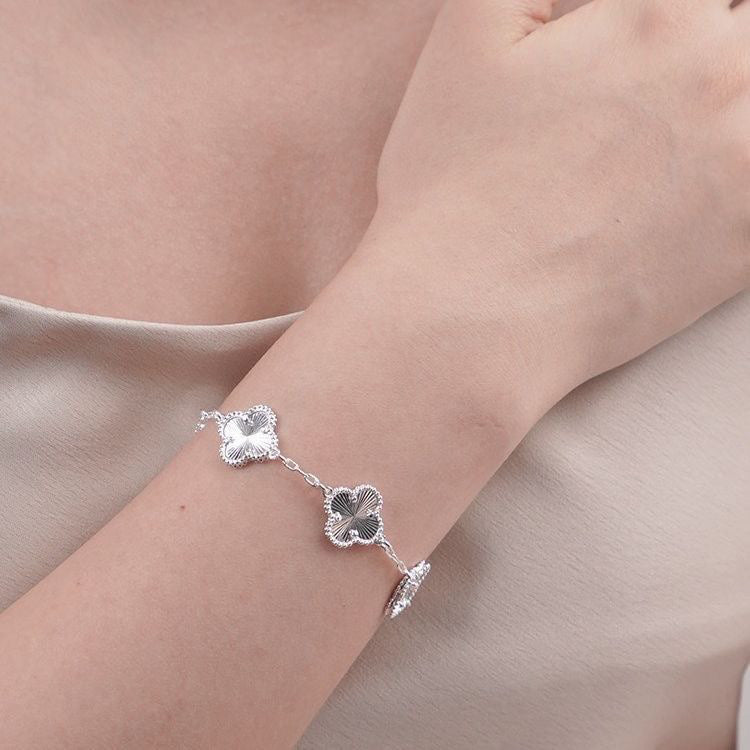 Hair Clover Light Luxury Flowers Exquisite Gold Bracelet