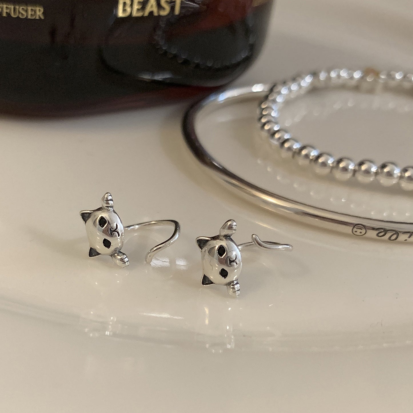 Women's Cat Fashion Personality High Sense Design Ear Hook