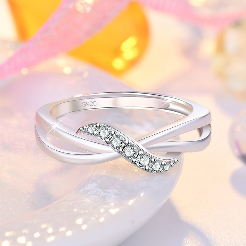 Rose Gold Plated Color Twisted Arm Curve Tail Ring