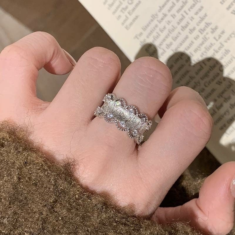Retro Affordable Luxury Personality High-grade Exquisite Ring