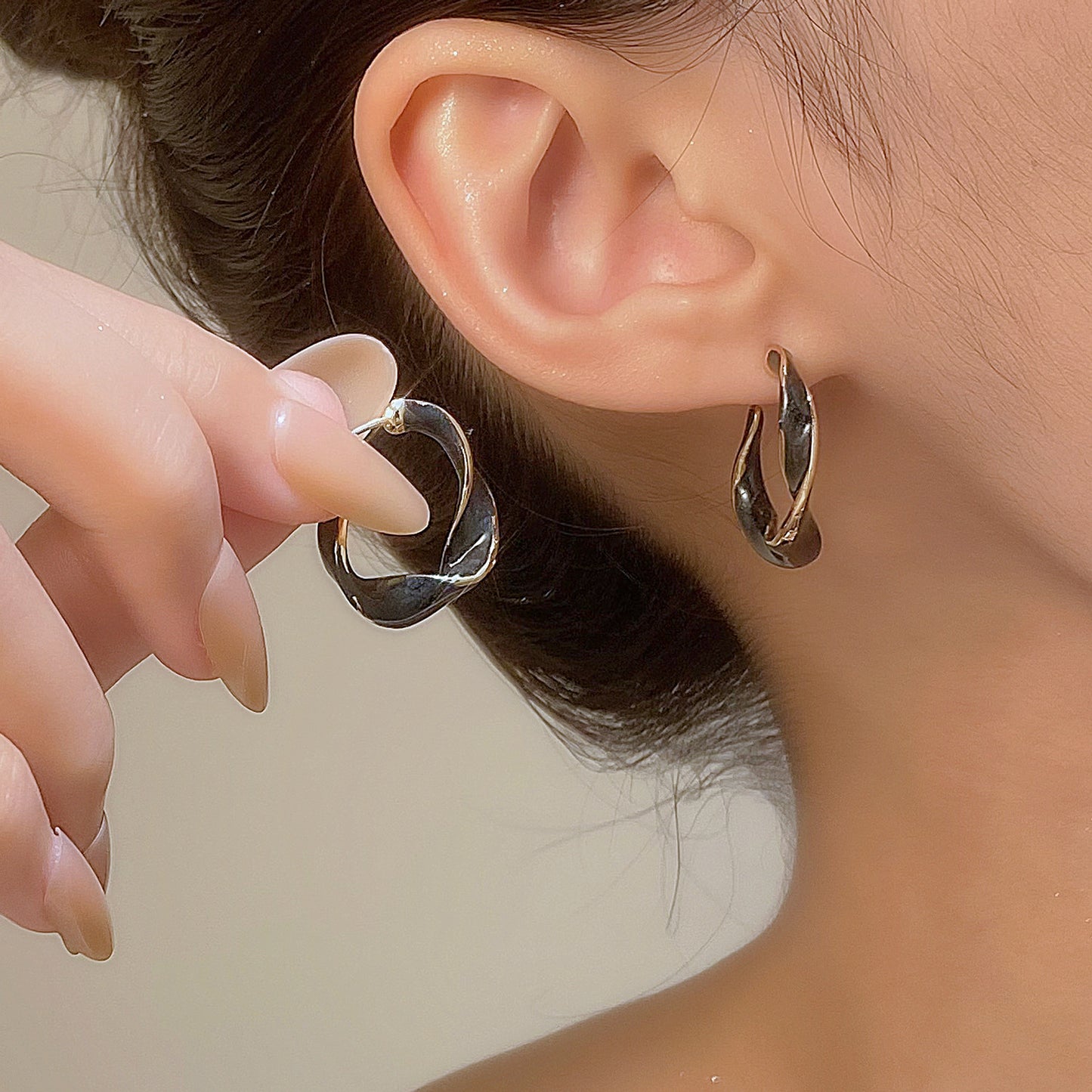 Women's Colorful Oil Shaped Fashion Temperamental Minority Design Geometric Earrings