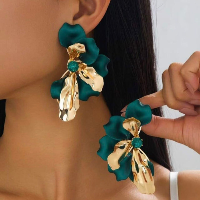 Metal Bow Magic Color Light Luxury Zircon Embellishment Earrings