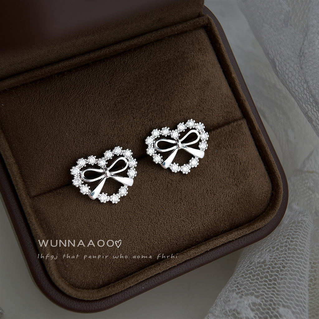 Inlaid Zircon Love Heart Fresh Sweet Stud Earrings