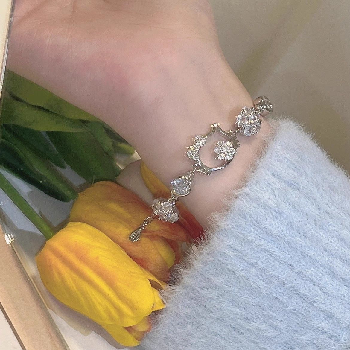 Cool Cat Head Rhinestone Flower Simple Personality Cute Bracelets