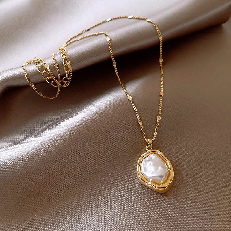 Women's High-grade Butterfly Pearl Style Niche Clavicle Chain Light Luxury Necklaces