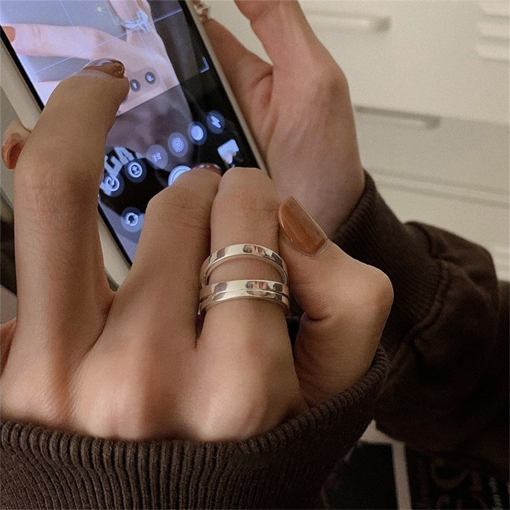 Women's Style Simple Irregular Niche Design Does Not Fade Ring
