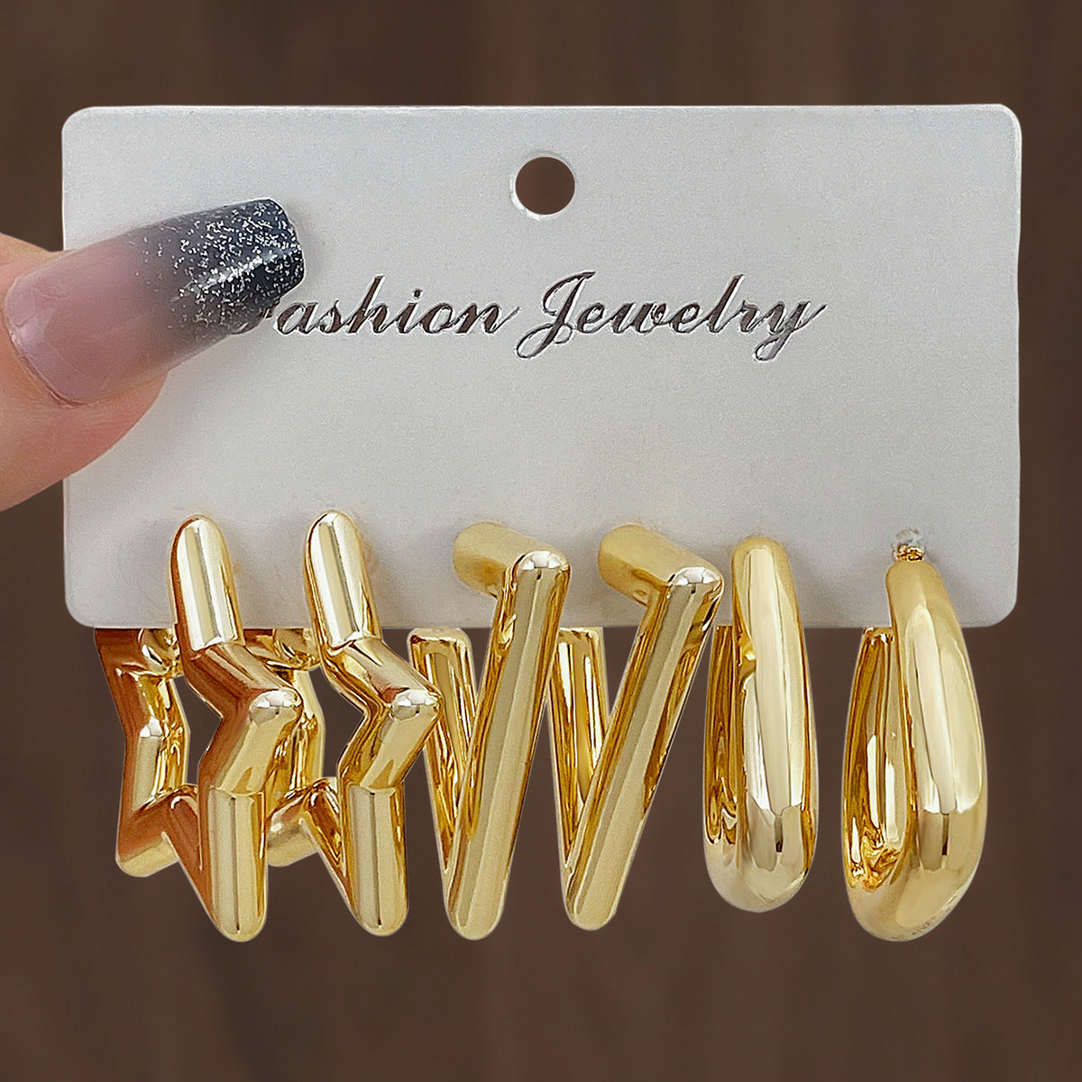 Women's High-grade Gold Fabulous Personality Creative Twist Earrings