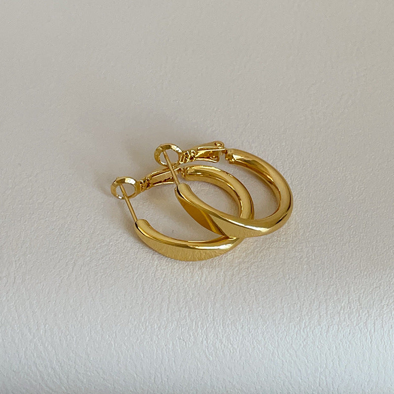 High-grade Geometric Glossy Ear Female Temperament Fashion Trend Commuting Exquisite Earrings