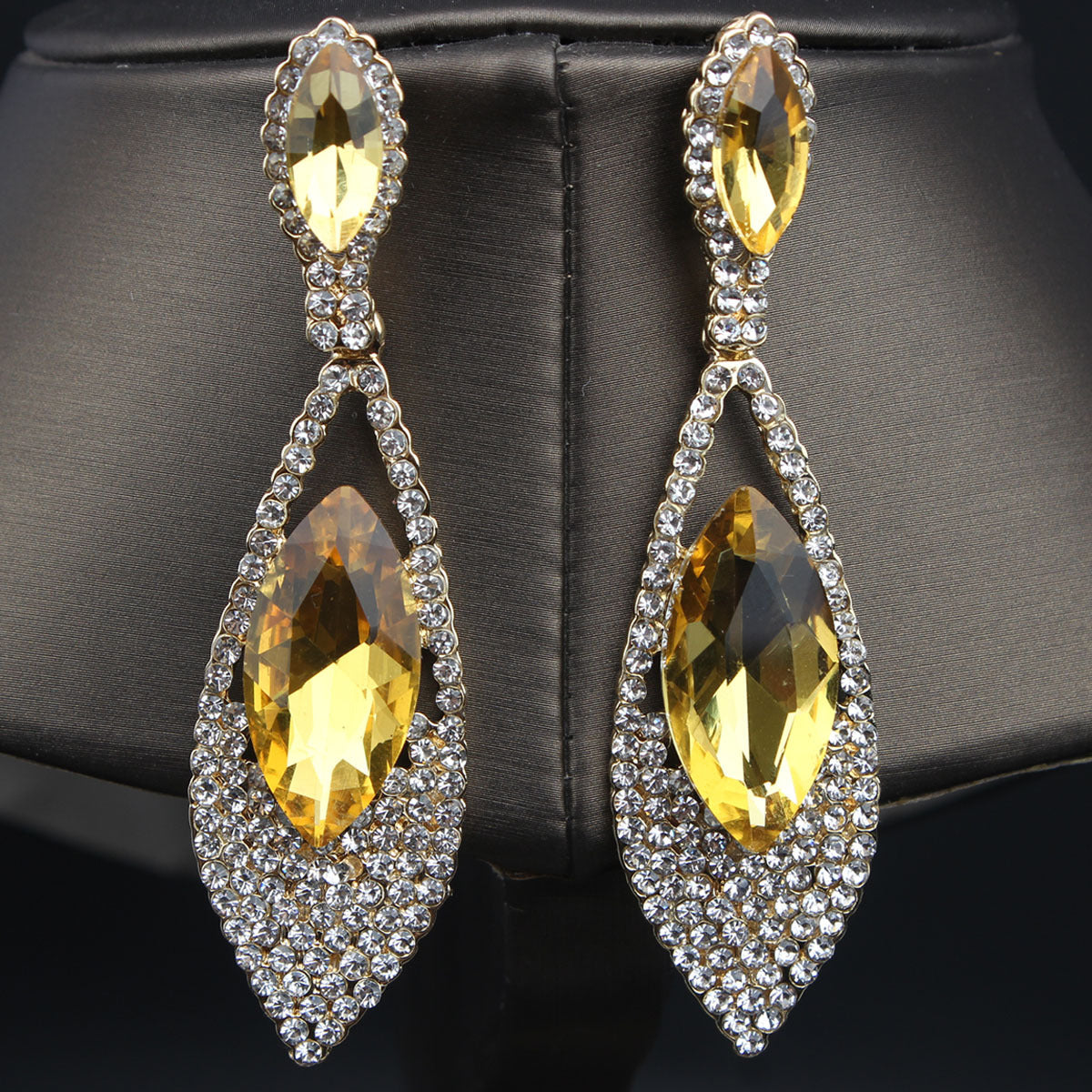 Exaggerated Glittering Crystal Gem Female Bride Earrings