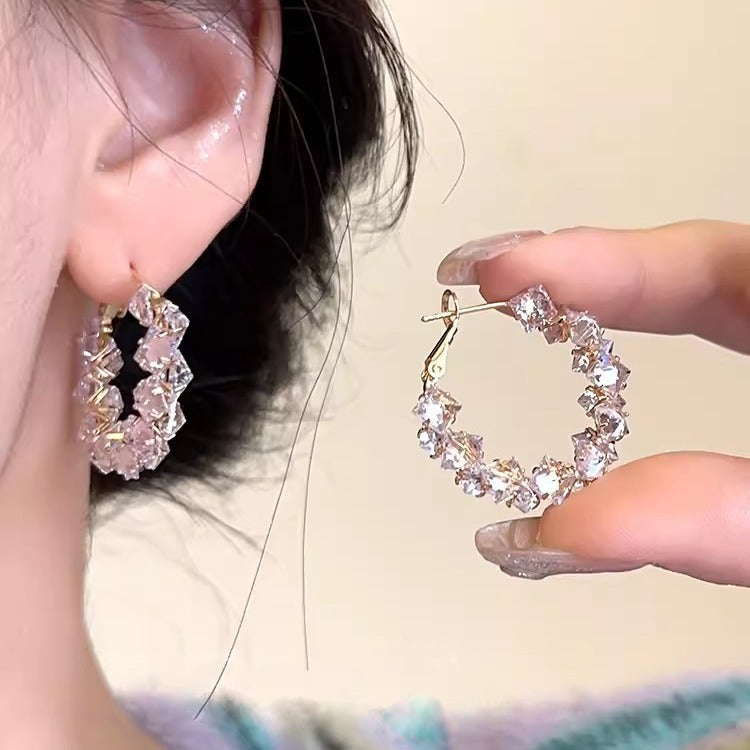 Women's Rhinestone Refined Zircon Round Design High-grade Earrings