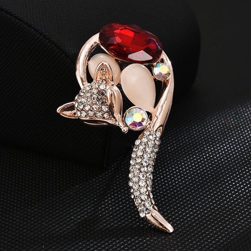 White Rabbit Note Rose Clothes Pin Brooches