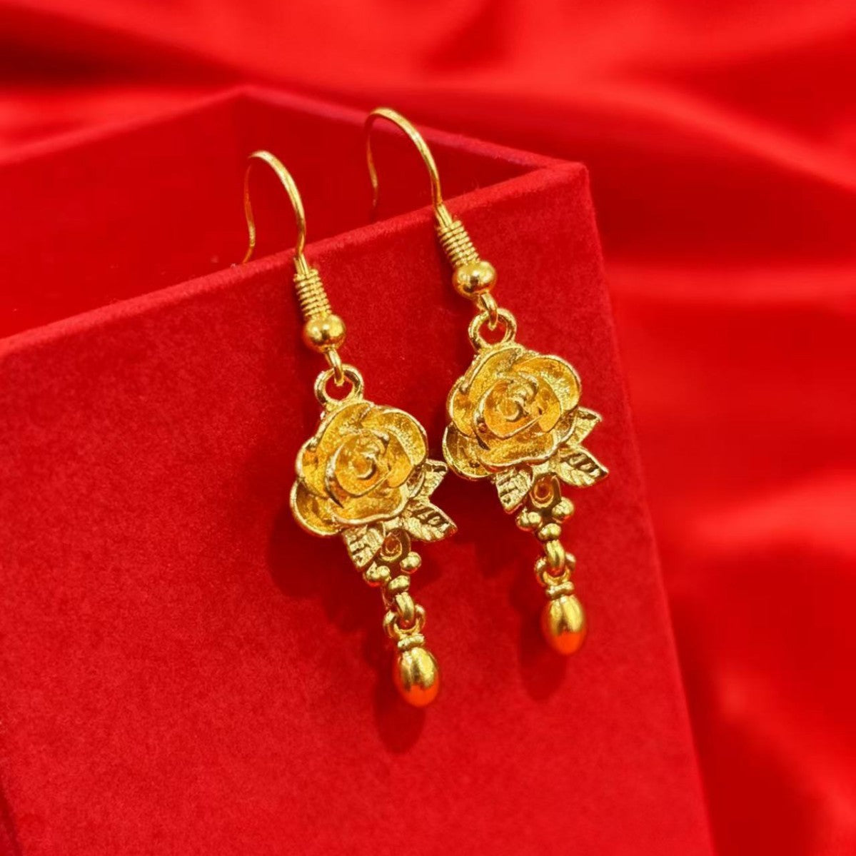 Women's Frosted Peacock Leaf Alluvial Gold Phoenix Earrings