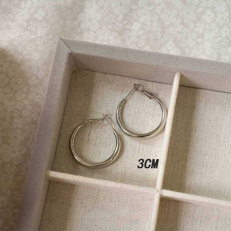 Women's High-grade Style Beautiful Circle Metal Large Simple Round Ear Earrings