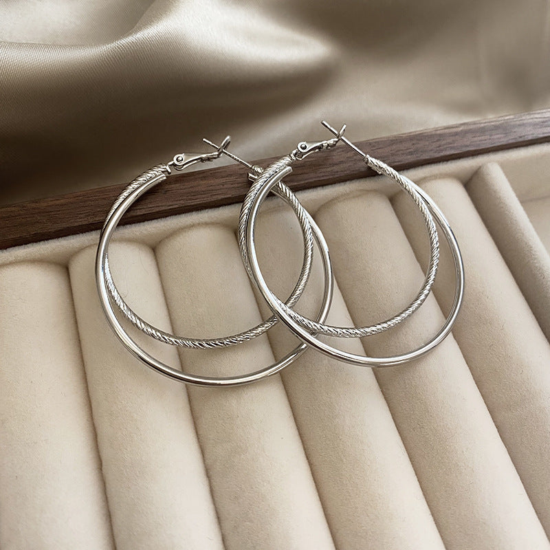 Women's Fashion Trend Round Temperament Personality Cold Talk Style Light Luxury Earrings