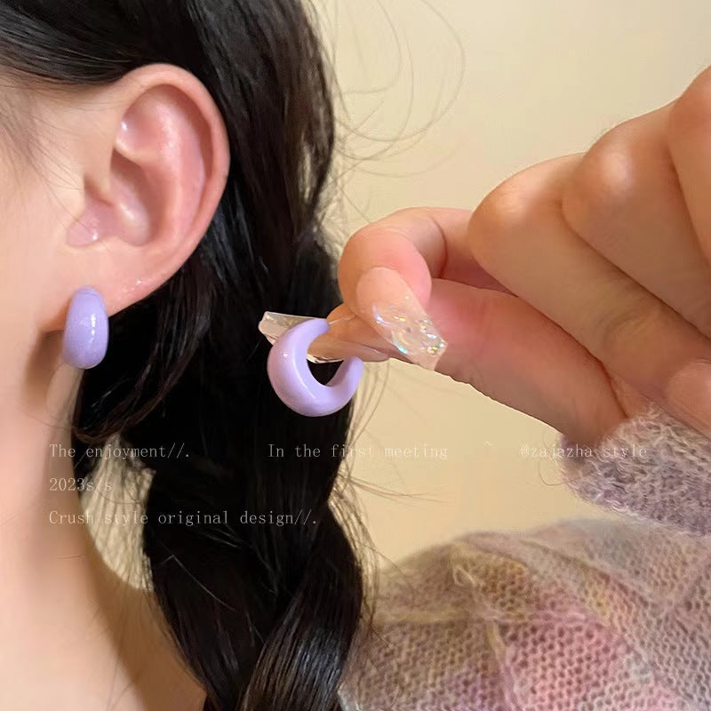 Women's Candy Color Dopamine Letter Shaped For Simple Light Luxury Minority Stud Earrings