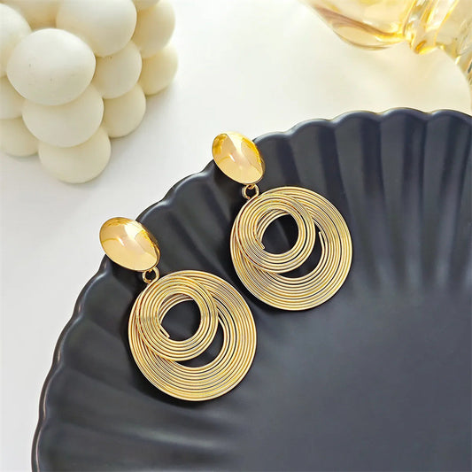 Winding Geometric Ear Metal Design Fashion Personality High-grade High-key Earrings