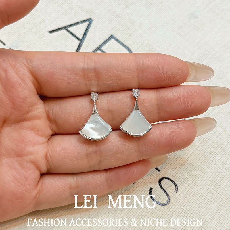 Micro Inlaid Zircon Bowknot Pearl Super Simple Stud Earrings