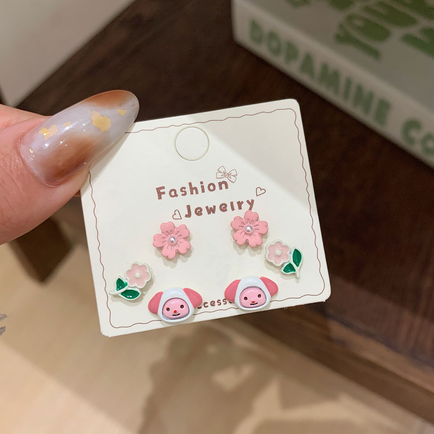 Women's Cartoon Cute Flowers Loves Cats Three-piece Stud Earrings