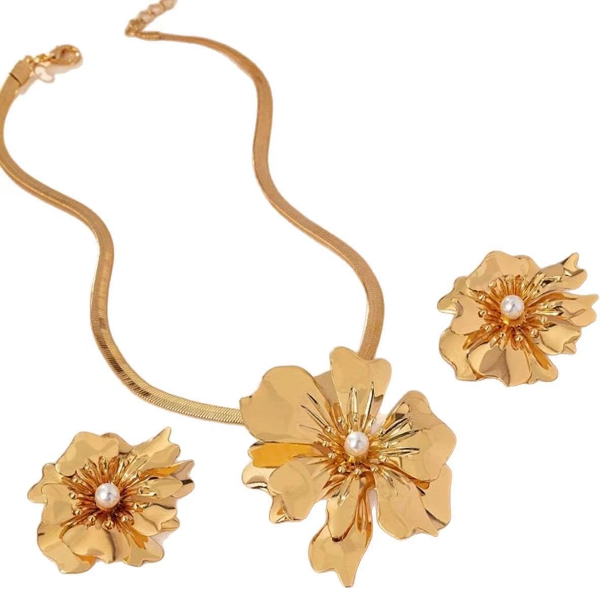 Fashion High Sense Flower Inlaid Pearl Jewelry Set