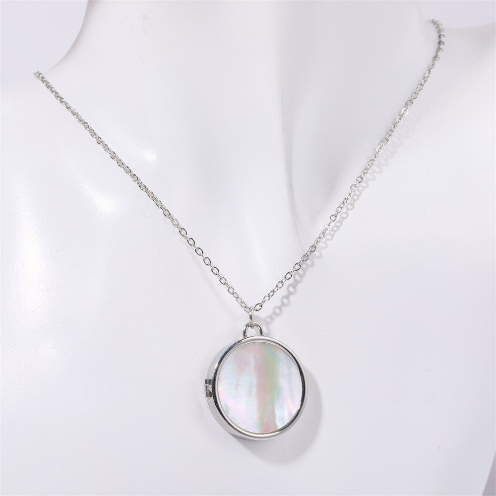 Durable Butterfly Shell Album Frame Vintage Necklaces