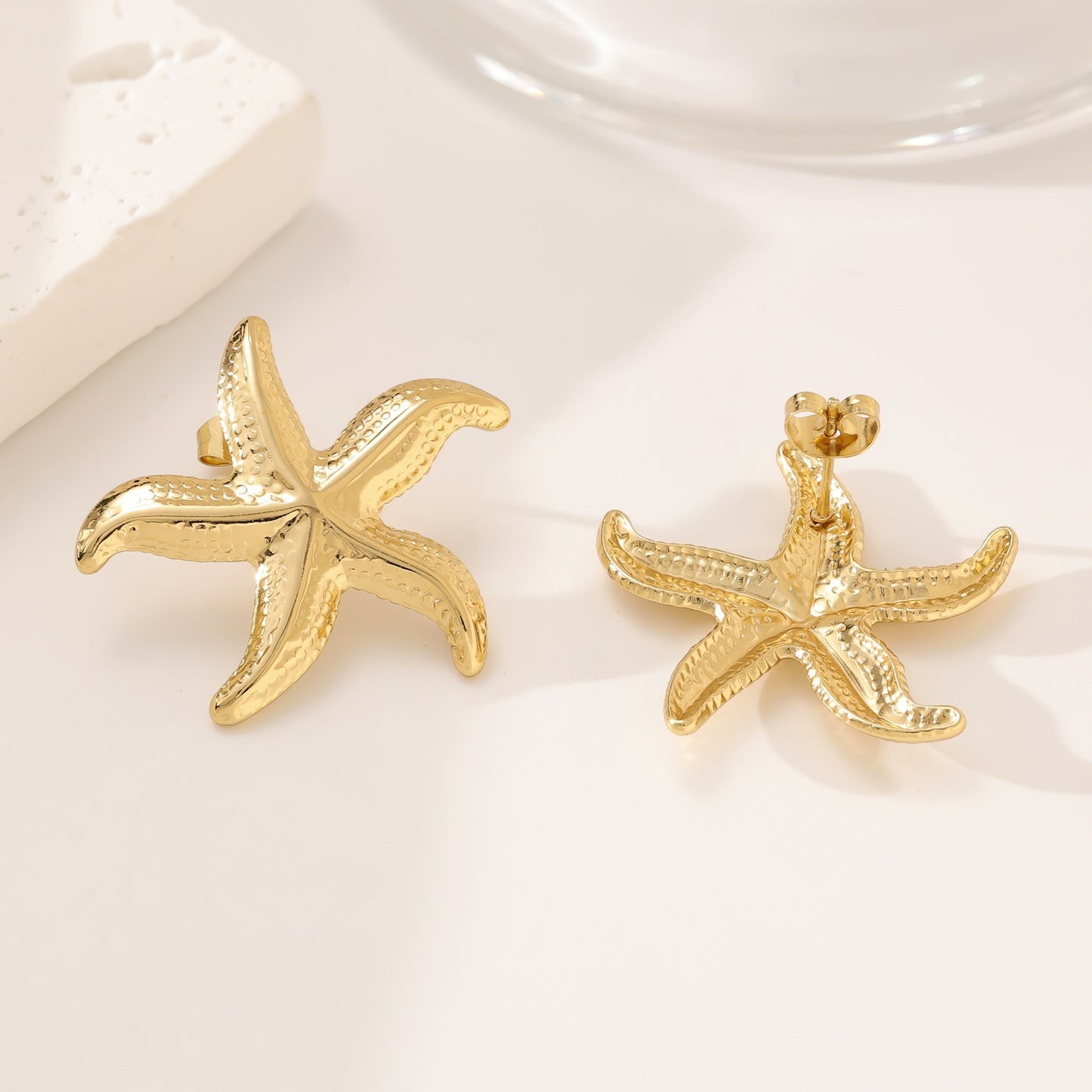One Large Small Overlapping Stainless Steel Eardrops Gold Rings