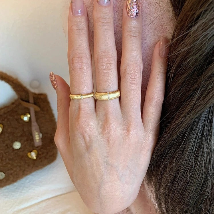 French Entry Lux Sier Retro Brushed Italian Ring