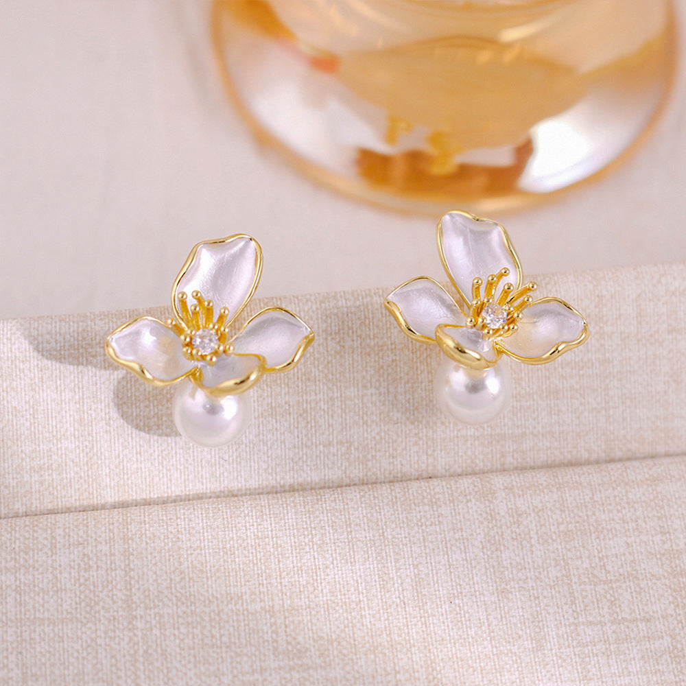 Inlaid Zircon Flower Elegant High-grade Pearl Earrings
