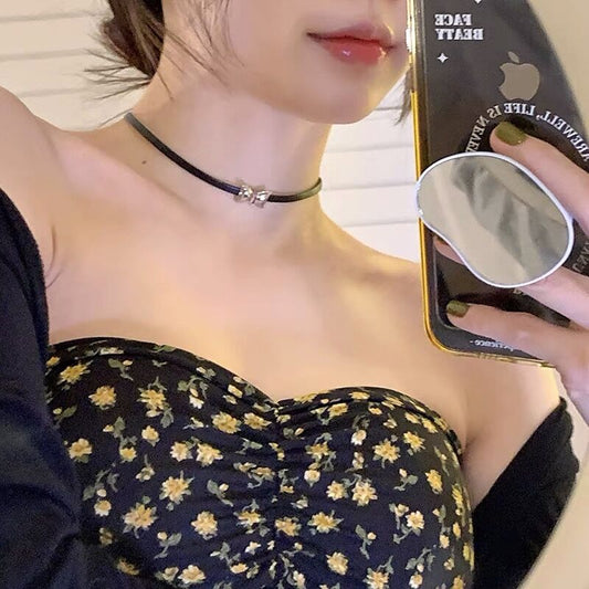 Women's Black Bowknot Clavicle High-grade Fashion Sweet Collar