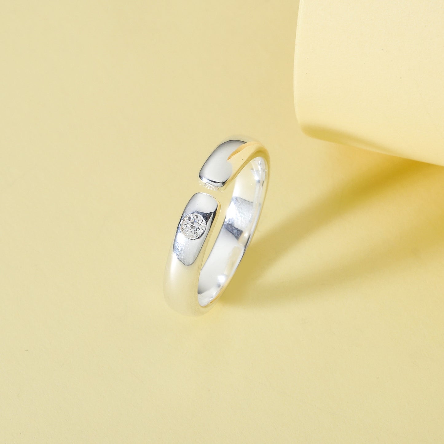 Pure Sier Open Spot Drill Loach Back Light Luxury Temperament Rings