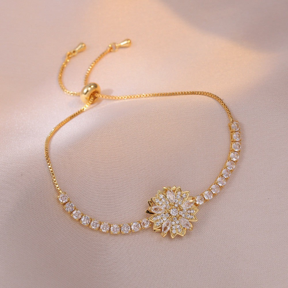 Female Five Petal Flower Fashion Bauhinia Rotatable Bracelet