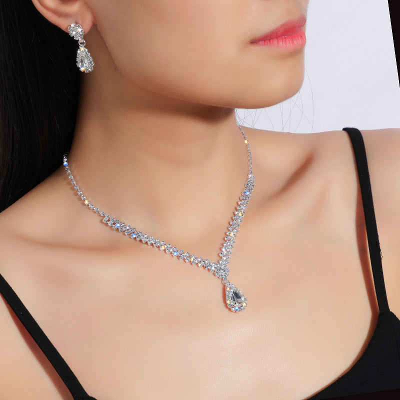 Women's Chain Suite Two-piece Water Drop Clavicle Dinner Necklaces