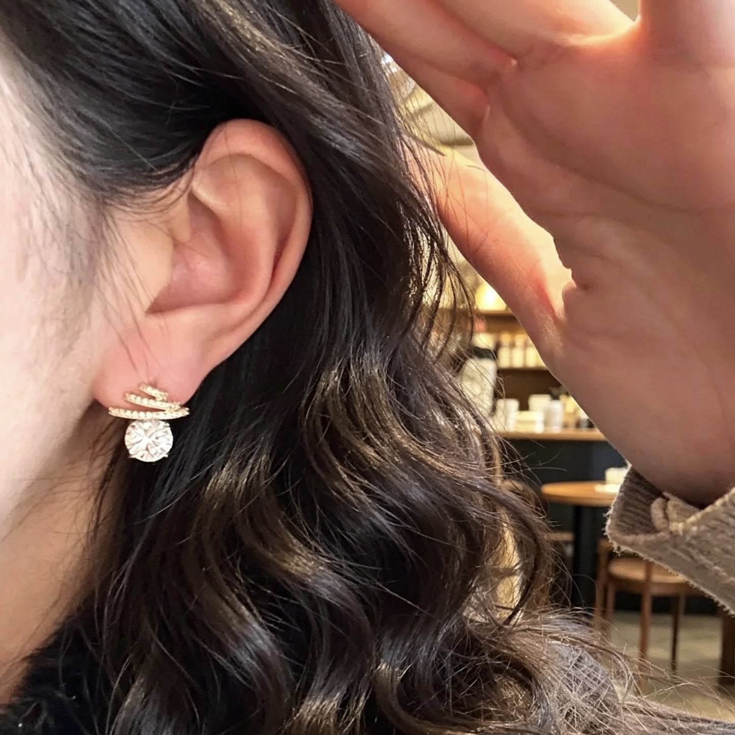 Daily Ear Exquisite Fashion Unique Rhinestone Light Luxury Small Earrings