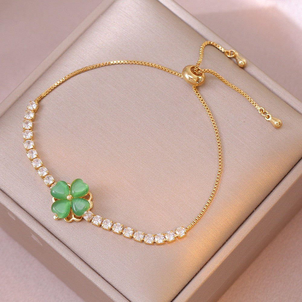 Female Five Petal Flower Fashion Bauhinia Rotatable Bracelet