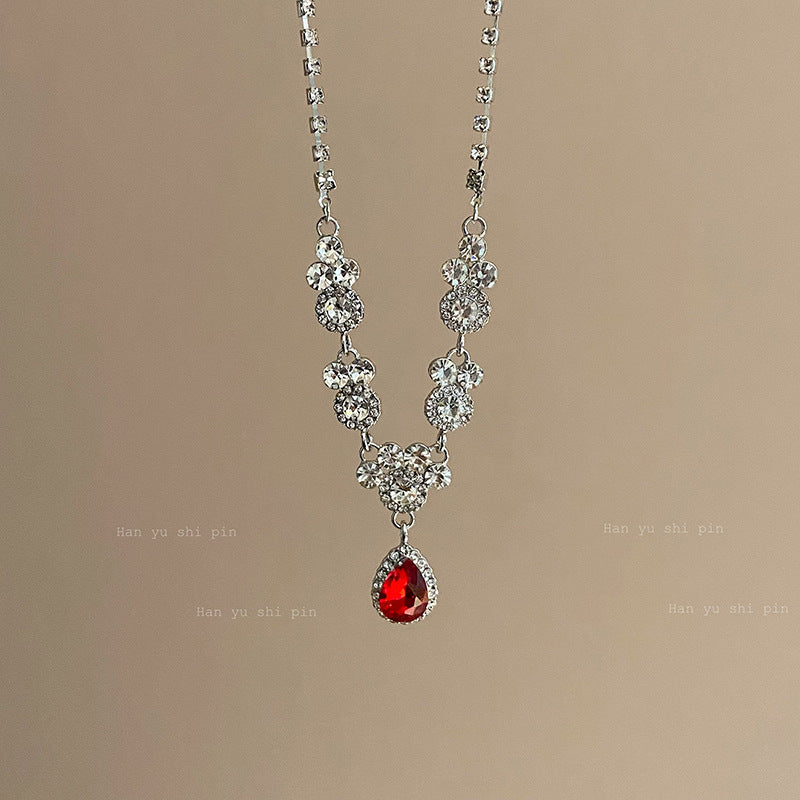 Retro Mori Style Flower Niche Temperament Entry Lux Exquisite Sweet Necklaces