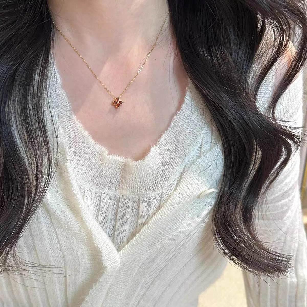Sier Safety Lock Chinese Style White Necklace